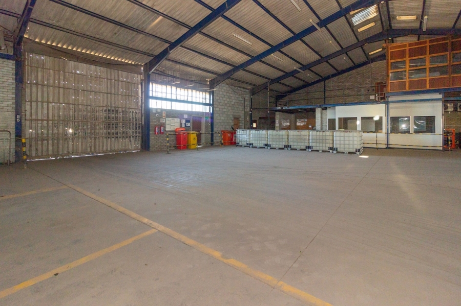 To Let commercial Property for Rent in Markman Industrial Eastern Cape
